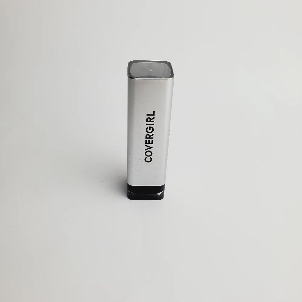 Covergirl full Metallic lipstick shade 555